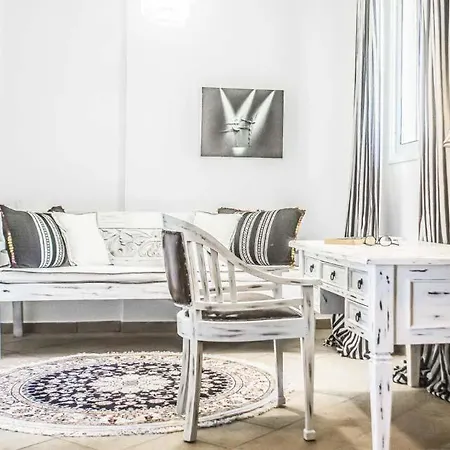Villa Sleeps 11 Pool Air Con Wifi Kassiopi