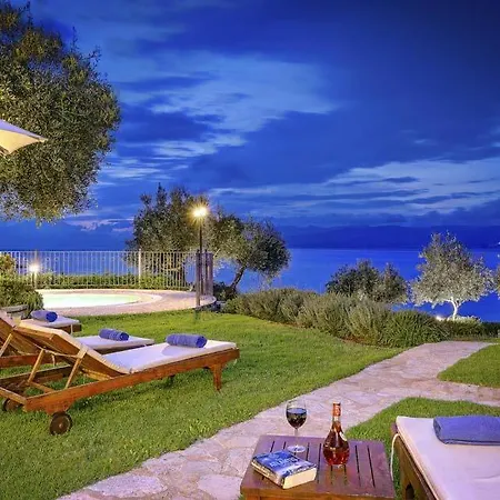 Sleeps 11 Pool Air Con Wifi Villa
